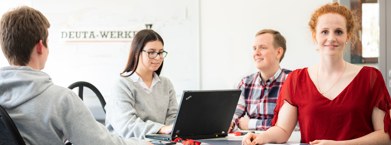 Ausbildung bei DEUTA - Industriekaufleute und Kaufleute für Büromanagement